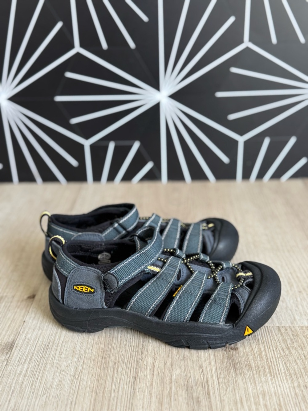 KEEN Kids Newport H2 Sandals